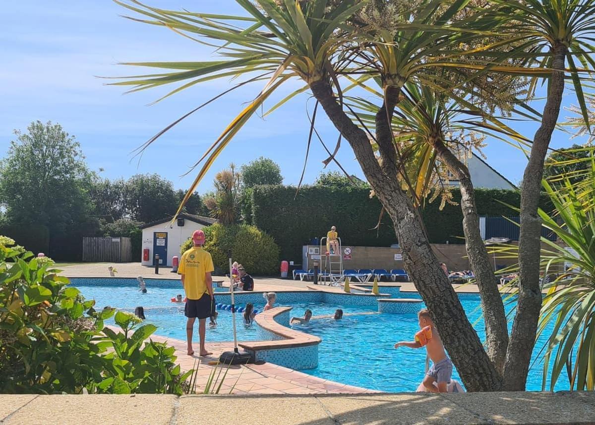 Hendra Park Hotel New Quay Buitenkant foto
