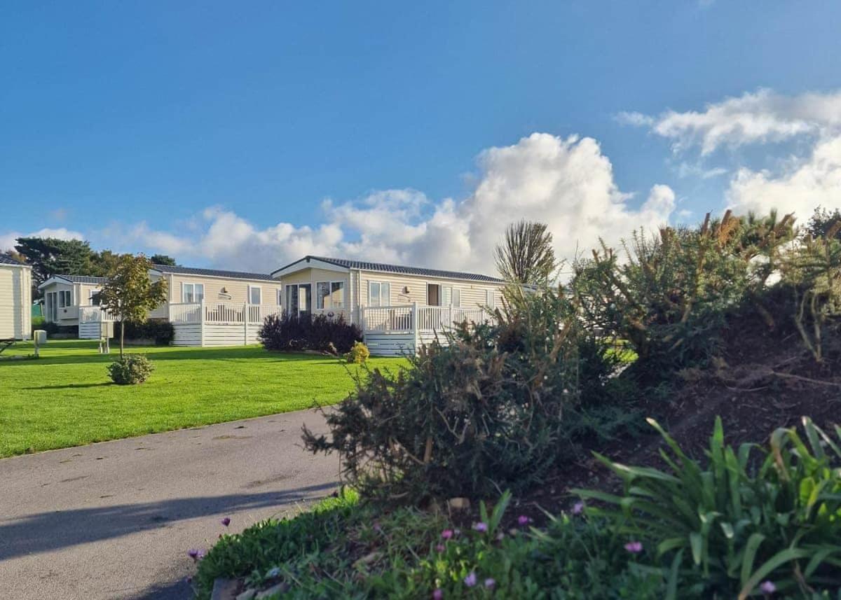 Hendra Park Hotel New Quay Buitenkant foto
