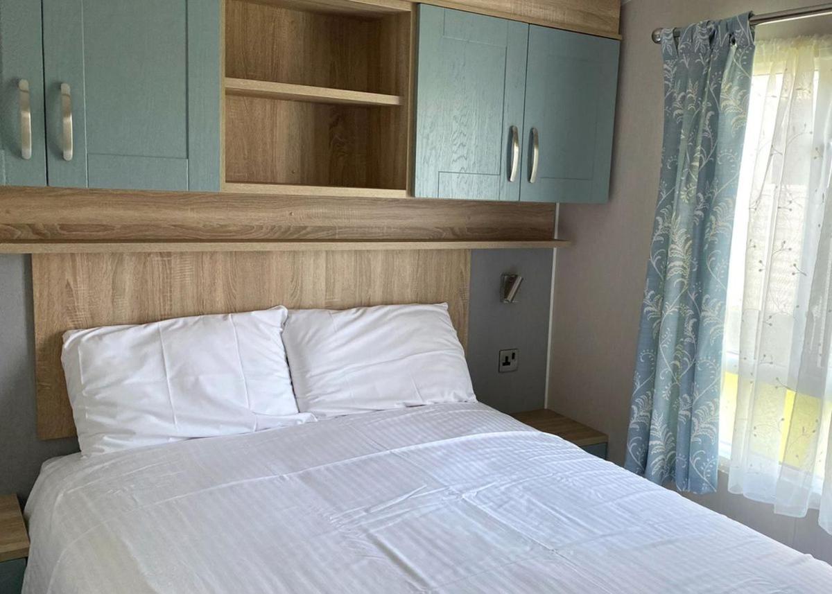 Hendra Park Hotel New Quay Buitenkant foto